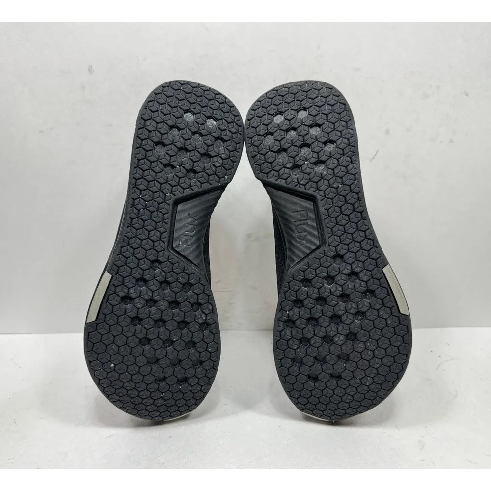 Flux Adapt Waterproof Runner Stealth Black Womens Size 7 Barefoot Running Shoes